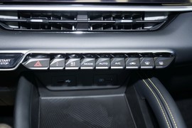 2025款吉利缤越L