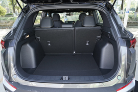 2025款吉利缤越L