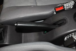 2011款五菱荣光1.2L基本型