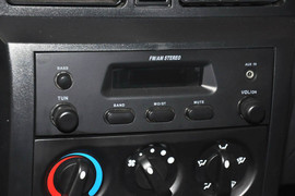 2011款五菱荣光1.2L基本型