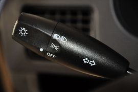 2011款五菱荣光1.2L基本型