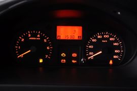 2011款五菱荣光1.2L基本型