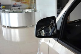 2011款五菱荣光1.2L基本型