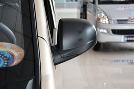 2011款五菱荣光1.2L基本型