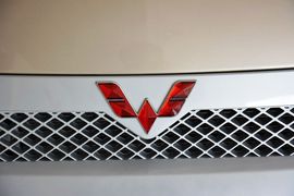 2011款五菱荣光1.2L基本型