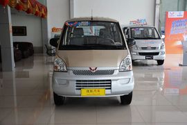 2011款五菱荣光1.2L基本型