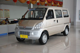 2011款五菱荣光1.2L基本型