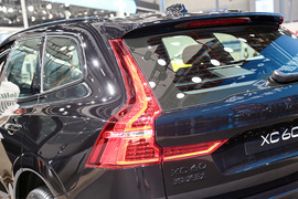 沃尔沃XC60智远极夜黑