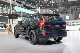 沃尔沃XC60智远极夜黑