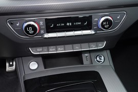 2025款奥迪Q5L