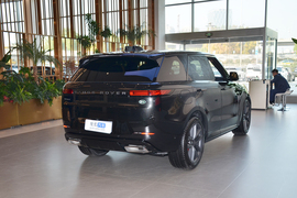 2025款路虎揽胜运动版