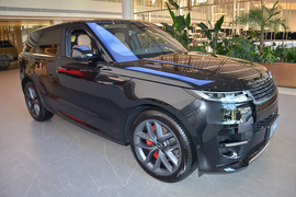 2025款路虎揽胜运动版