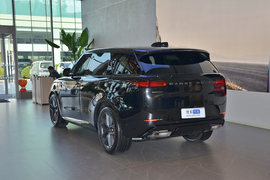 2025款路虎揽胜运动版