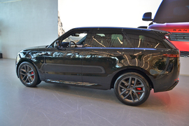 2025款路虎揽胜运动版