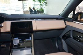 2025款路虎揽胜运动版