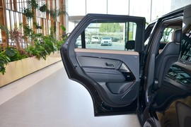 2025款路虎揽胜运动版