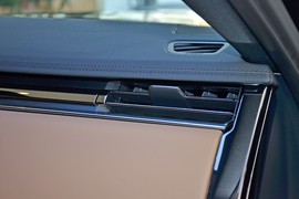 2025款路虎揽胜运动版