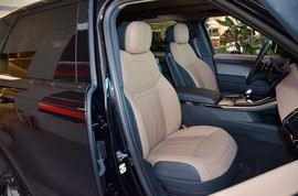 2025款路虎揽胜运动版