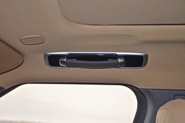 2025款路虎揽胜运动版