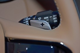 2025款路虎揽胜运动版