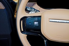 2025款路虎揽胜运动版