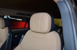 2025款路虎揽胜运动版