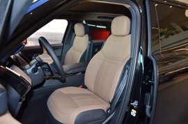 2025款路虎揽胜运动版