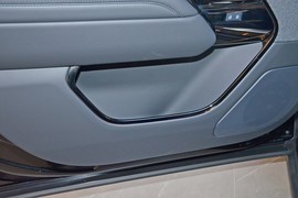 2025款路虎揽胜运动版