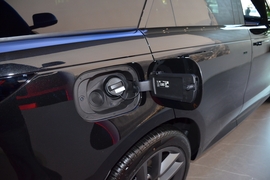 2025款路虎揽胜运动版