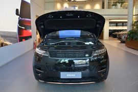 2025款路虎揽胜运动版