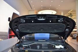 2025款路虎揽胜运动版