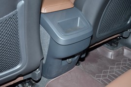 2025款沃尔沃XC60