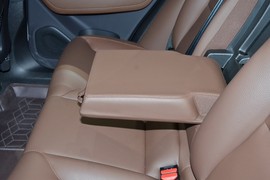 2025款沃尔沃XC60