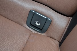 2025款沃尔沃XC60