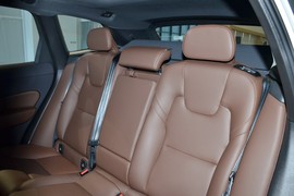 2025款沃尔沃XC60