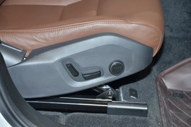 2025款沃尔沃XC60