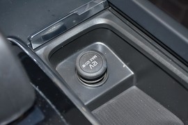 2025款沃尔沃XC60