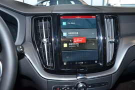 2025款沃尔沃XC60