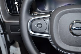 2025款沃尔沃XC60