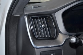 2025款沃尔沃XC60