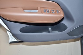 2025款沃尔沃XC60