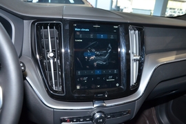 2025款沃尔沃XC60