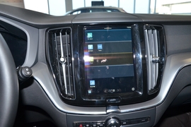 2025款沃尔沃XC60