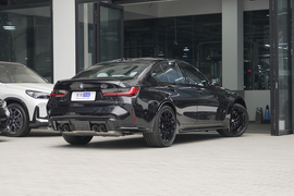 2024款宝马M3四门轿车