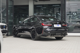 2024款宝马M3四门轿车