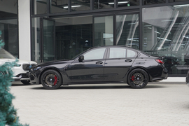 2024款宝马M3四门轿车