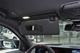 2024款宝马M3四门轿车