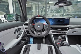 2024款宝马M3四门轿车