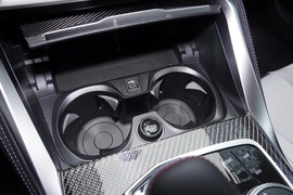 2024款宝马M3四门轿车