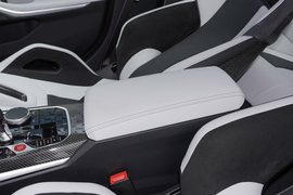 2024款宝马M3四门轿车